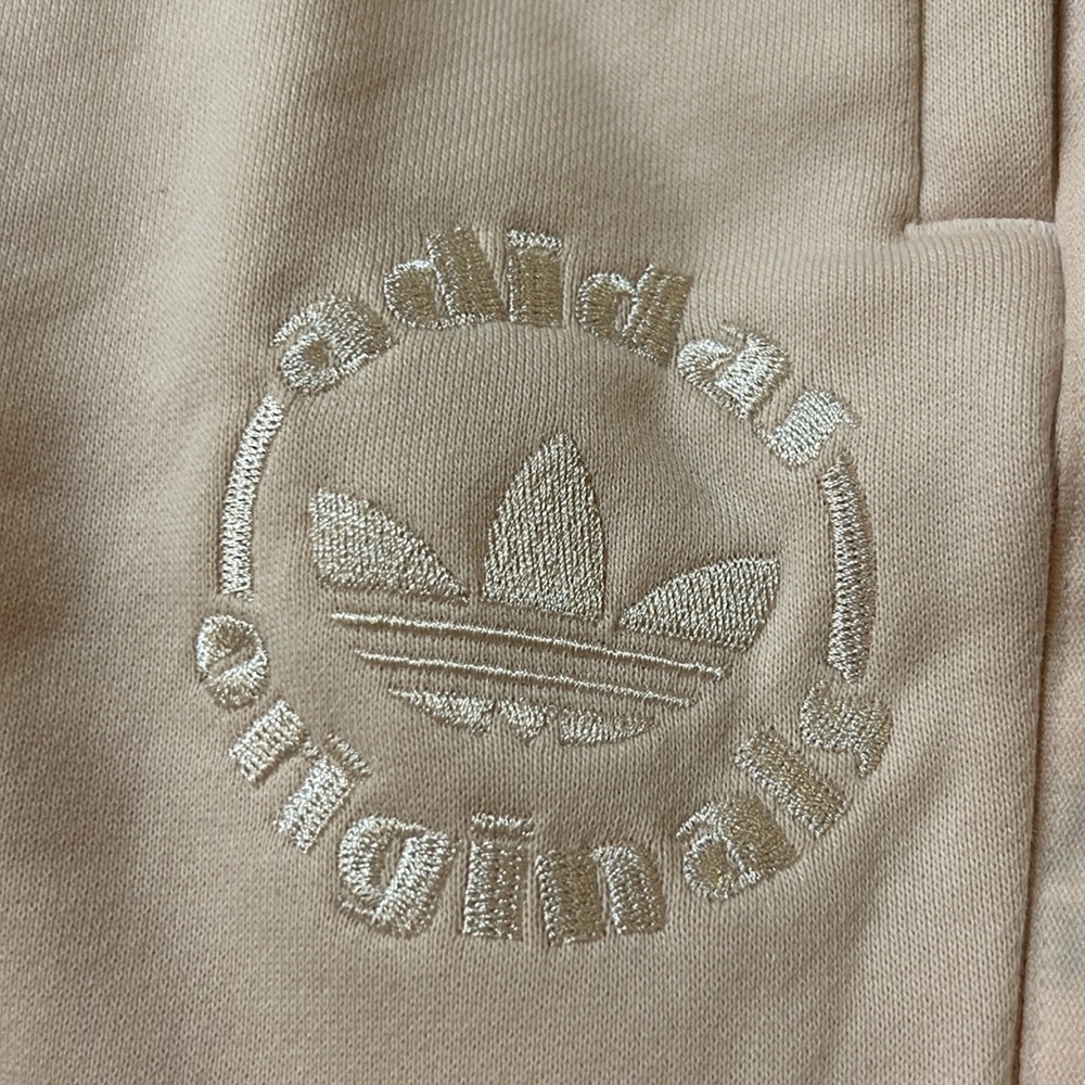Adidas joggers NWT size M women’s sport active wear - Picture 2 of 7